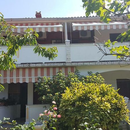 Apartman Marija Palit Экстерьер фото
